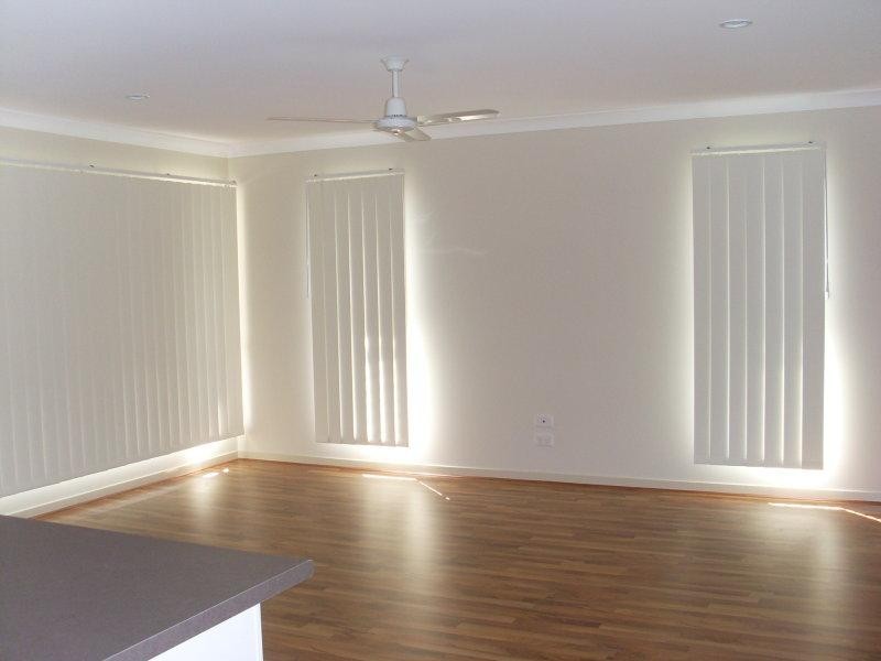 114 Ingles Dr, Redbank Plains QLD 4301