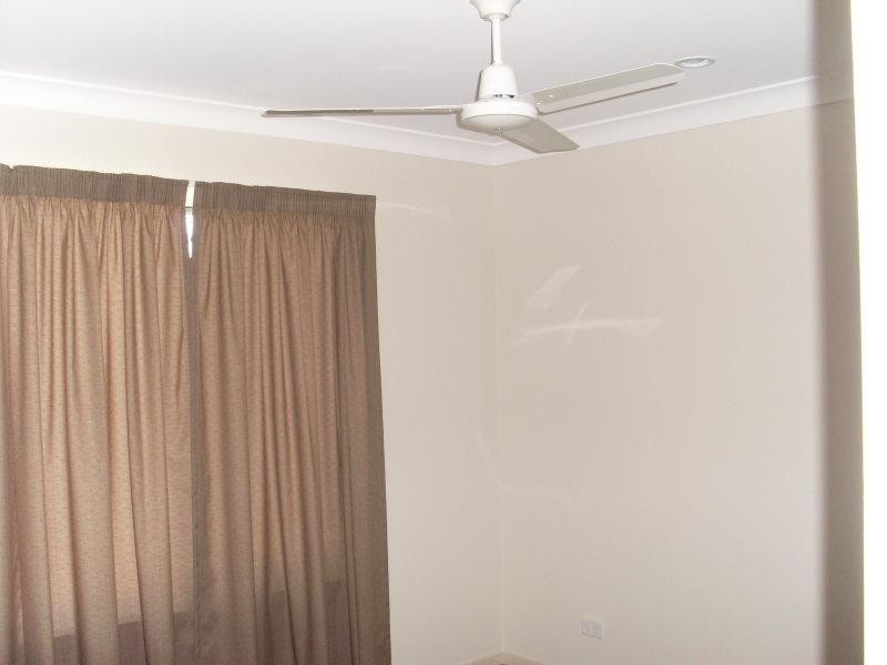 114 Ingles Dr, Redbank Plains QLD 4301