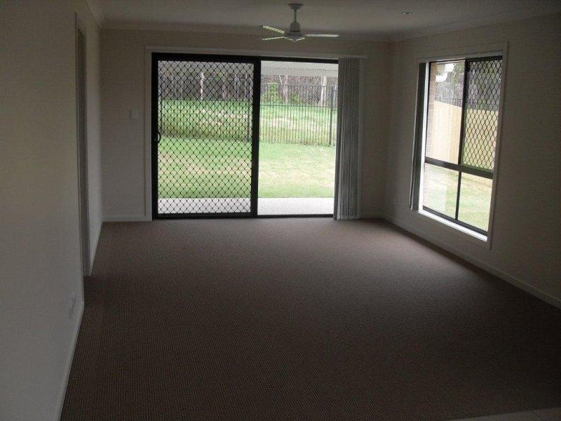 18 Watergum Cres, Ningi QLD 4511