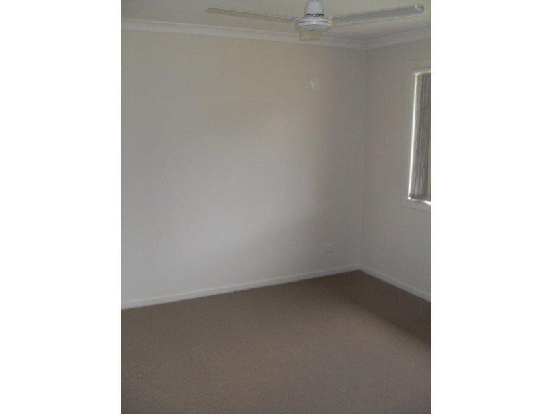18 Watergum Cres, Ningi QLD 4511