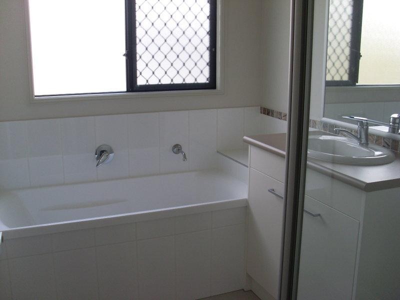 13 Culley Ct, Goodna QLD 4300