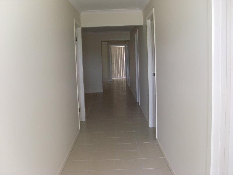 15 Moogerah  Bvd, Redbank Plains QLD 4301