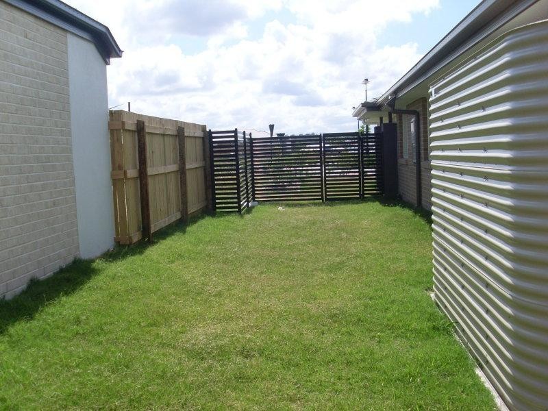 15 Moogerah  Bvd, Redbank Plains QLD 4301