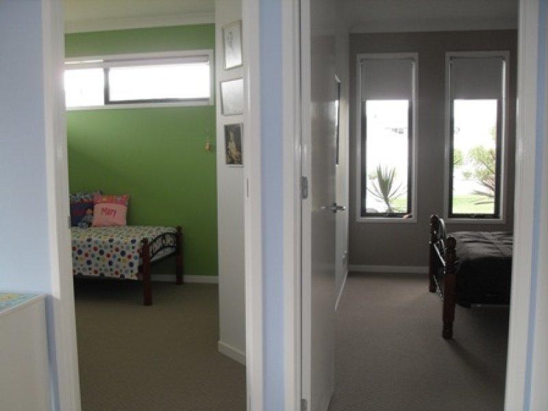 67 Langer  Cct, North Lakes QLD 4509