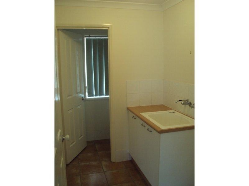 107 Bunker Rd, Victoria Point QLD 4165