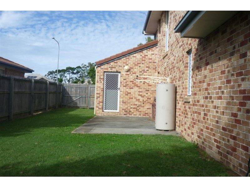 107 Bunker Rd, Victoria Point QLD 4165