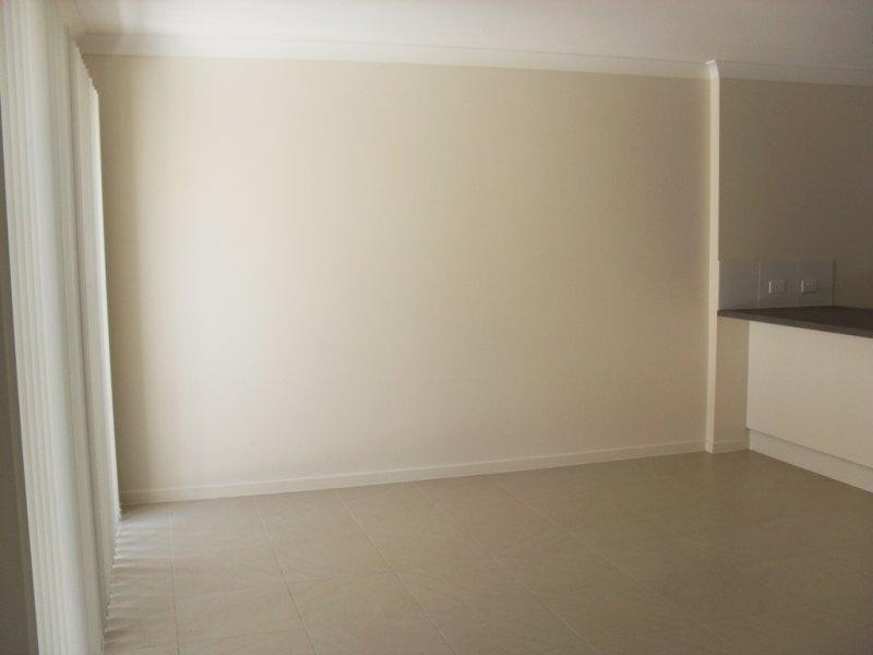 4/20 Jimmy  Rd, Coomera QLD 4209