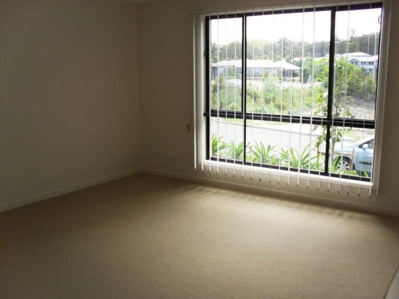4/20 Jimmy  Rd, Coomera QLD 4209
