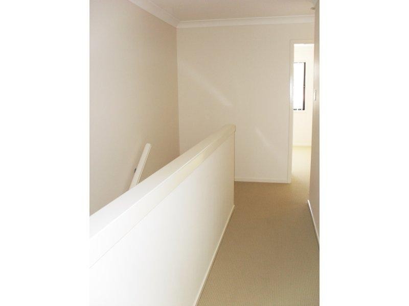 4/20 Jimmy  Rd, Coomera QLD 4209