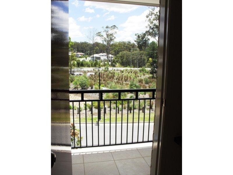 4/20 Jimmy  Rd, Coomera QLD 4209