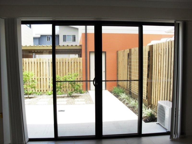 4/20 Jimmy  Rd, Coomera QLD 4209