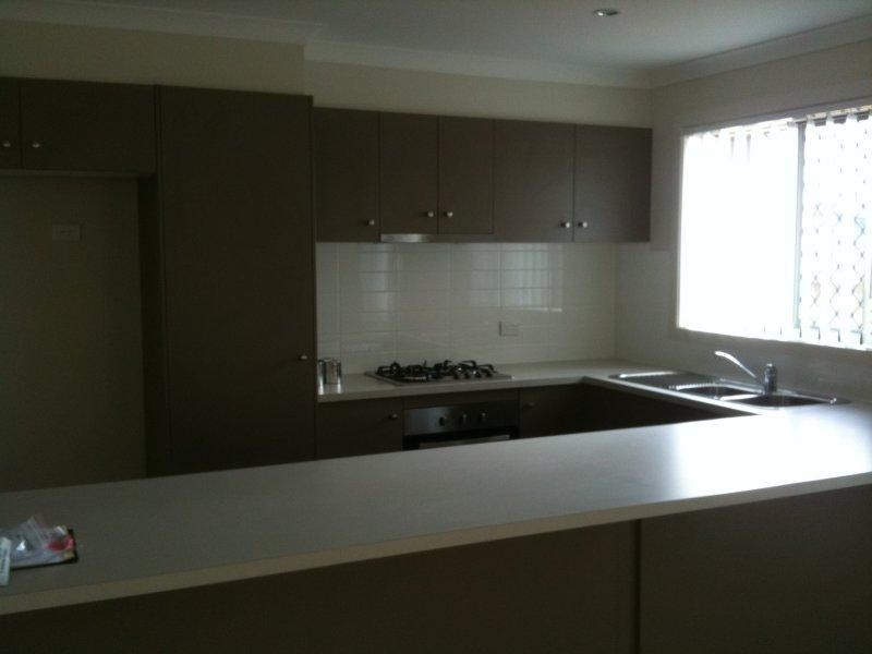 4 Piddington St, Redbank Plains QLD 4301