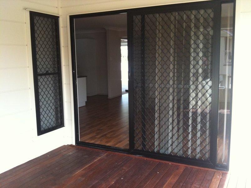 11 Salomon  Ct, Goodna QLD 4300