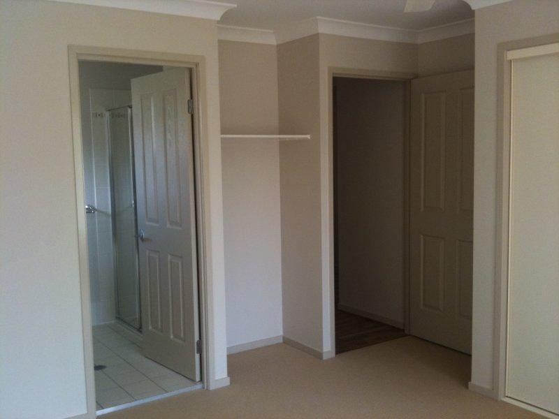 11 Salomon  Ct, Goodna QLD 4300