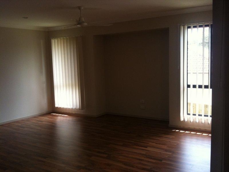 11 Salomon  Ct, Goodna QLD 4300