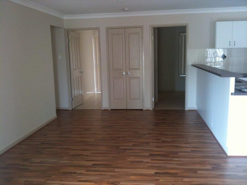 11 Salomon  Ct, Goodna QLD 4300