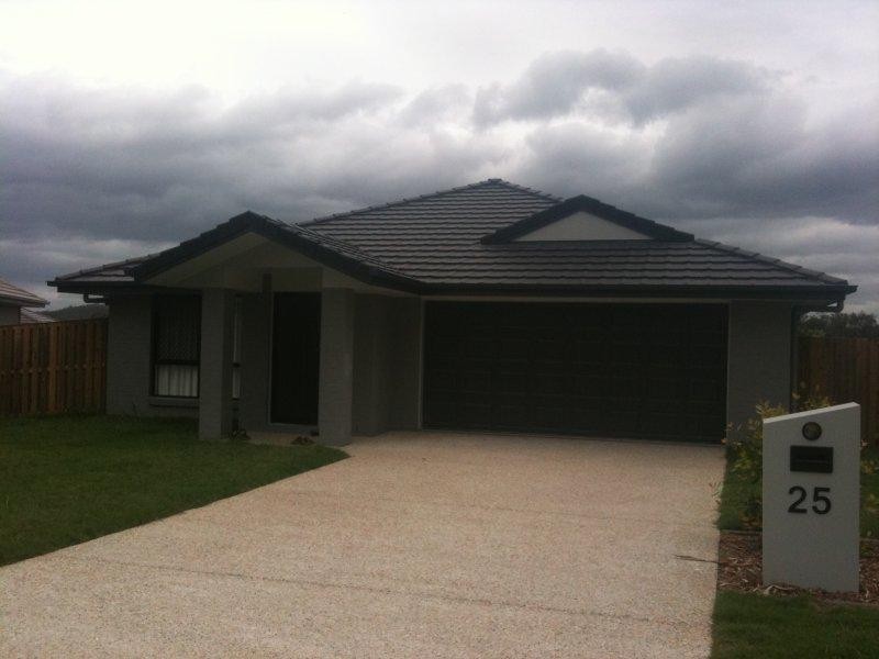 25 Harold Reinhardt Dr, Redbank Plains QLD 4301