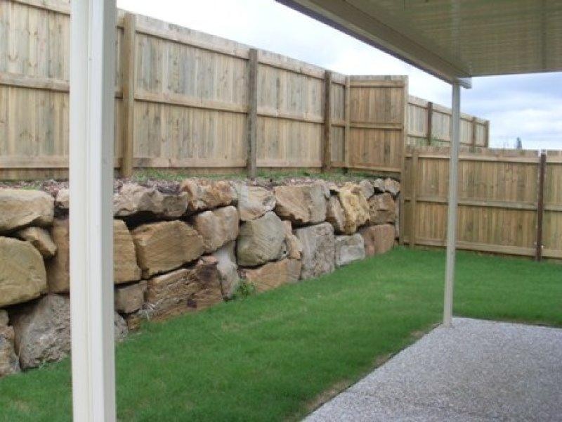 6 Piddington  St, Redbank Plains QLD 4301