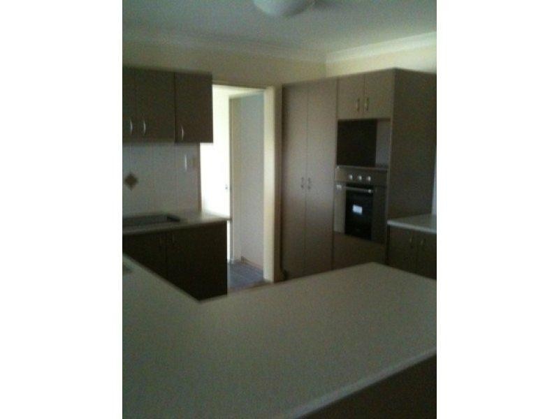 8 Culley  Ct, Goodna QLD 4300