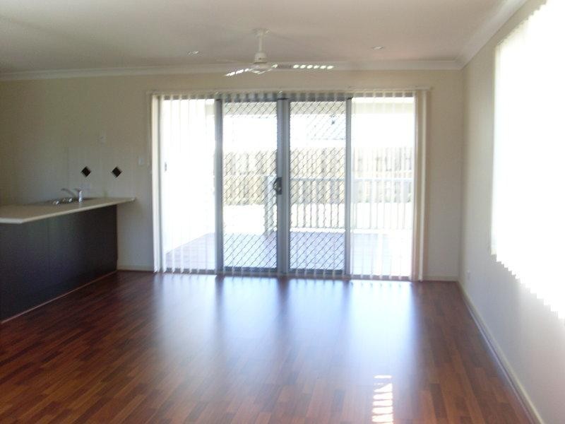 16 Rasmussen Street St, Redbank Plains QLD 4301
