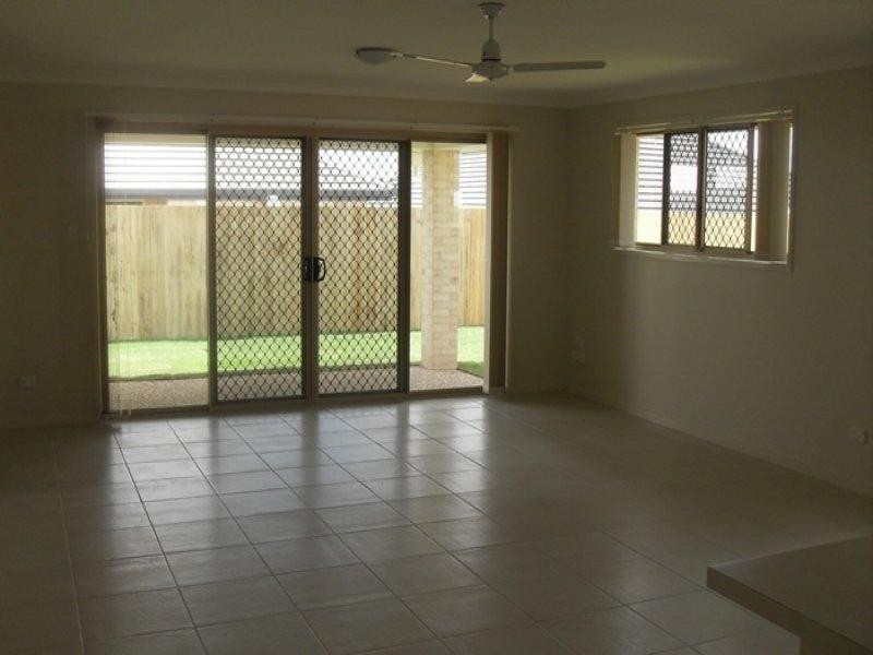 21 Ballyalla  Cres, Warner QLD 4500