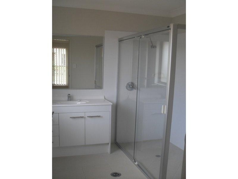 21 Ballyalla  Cres, Warner QLD 4500