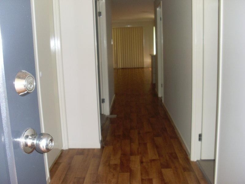 33 Salomon  Ct, Goodna QLD 4300