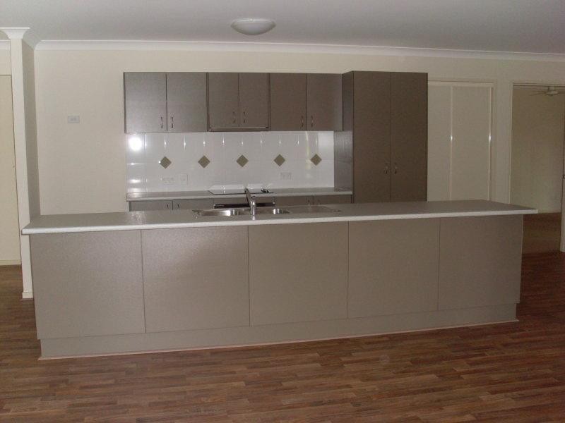 6 Figbird Cl, Goodna QLD 4300