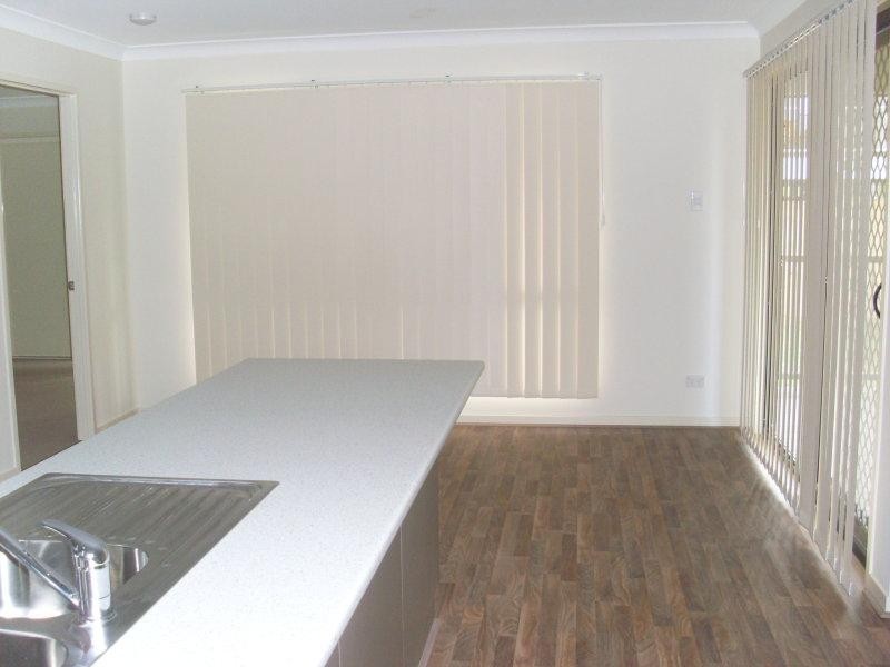 6 Figbird Cl, Goodna QLD 4300