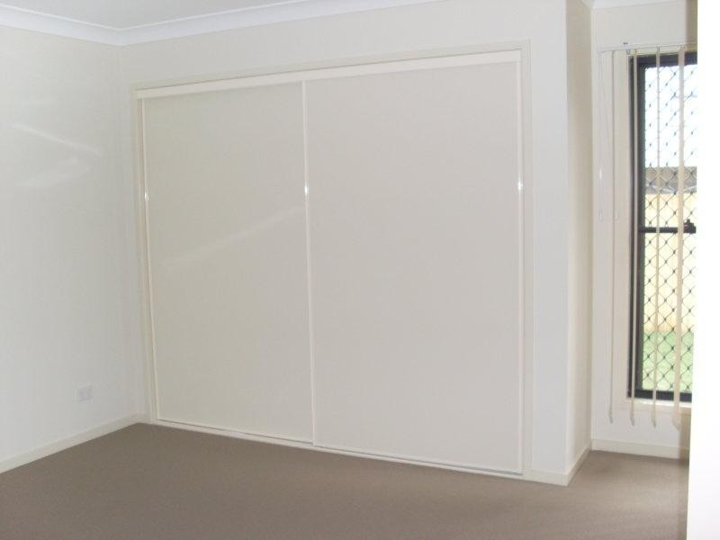 6 Figbird Cl, Goodna QLD 4300