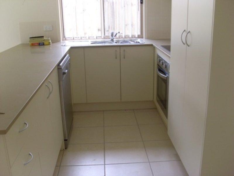 6 Tunstall  Pl, Brassall QLD 4305