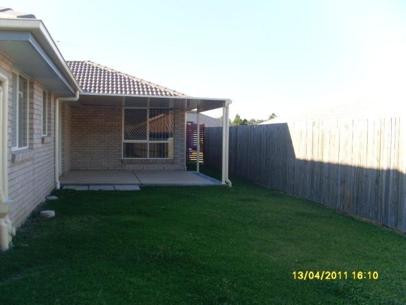 24 Peppertree  Dr, Holmview QLD 4207