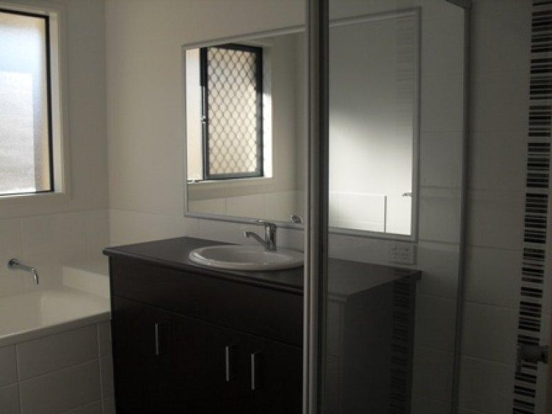 15 Corella  Cres, Warner QLD 4500