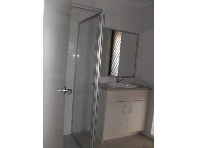 17 Corella Cres, Warner QLD 4500