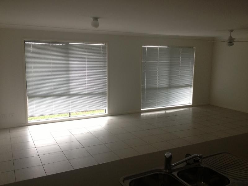 17 Corella Cres, Warner QLD 4500