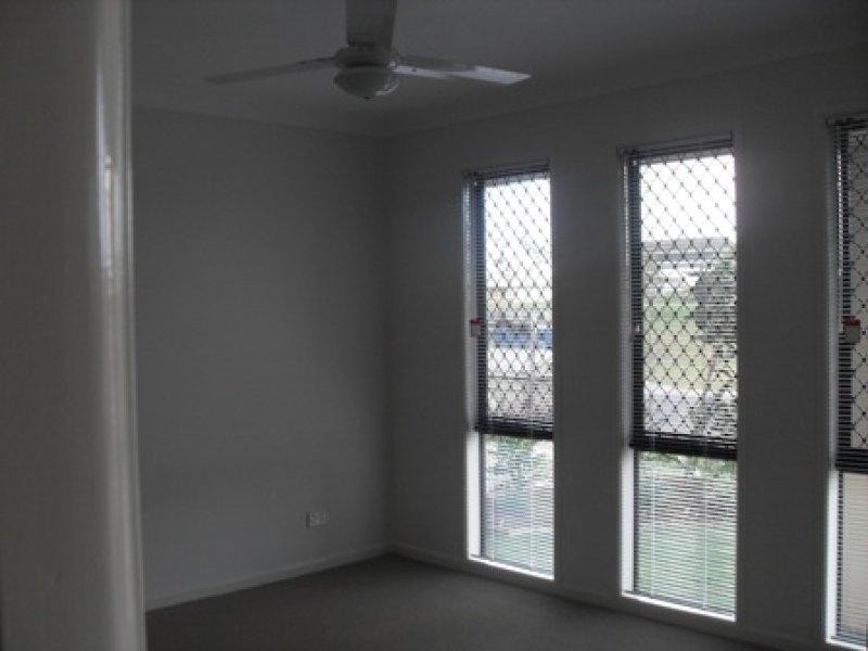 17 Corella Cres, Warner QLD 4500