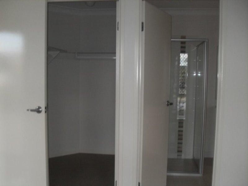 17 Corella Cres, Warner QLD 4500
