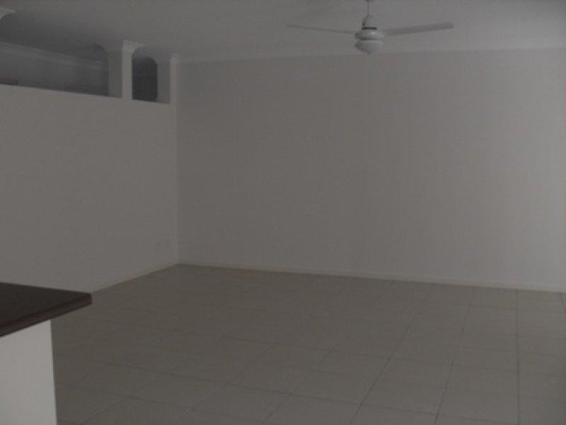 71 Rolland Pde, Warner QLD 4500