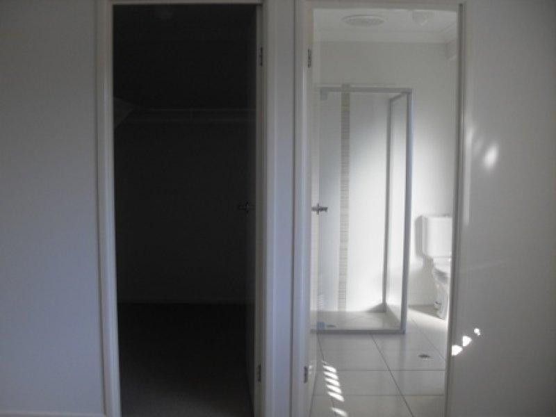 71 Rolland Pde, Warner QLD 4500