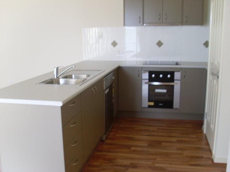 10 Andrew Walker Dr, Goodna QLD 4300