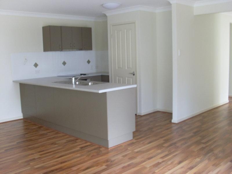 10 Andrew Walker Dr, Goodna QLD 4300