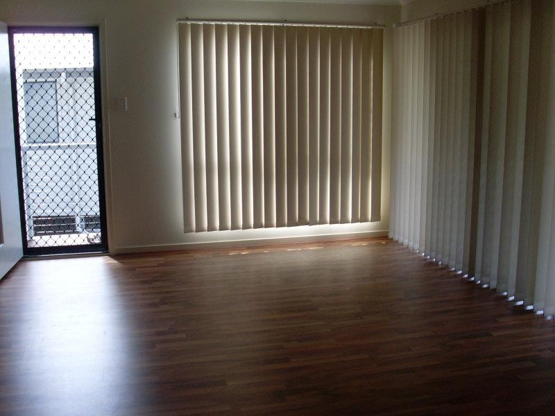 10 Andrew Walker Dr, Goodna QLD 4300