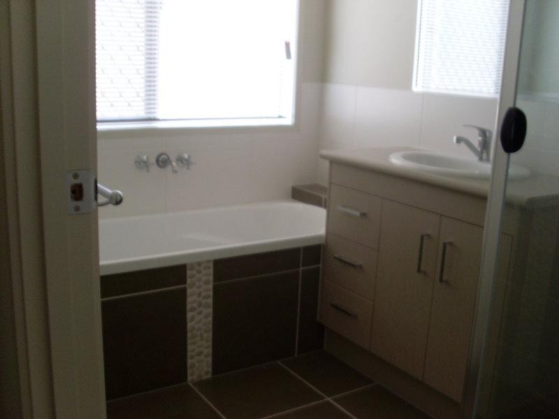 12 Karen Ct, Redbank Plains QLD 4301