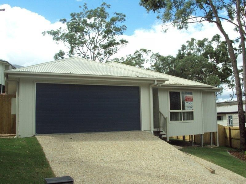 4 Bushlark Pl, Goodna QLD 4300