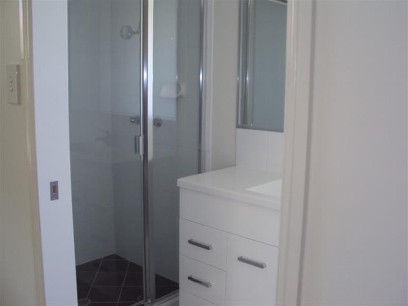 4 Bushlark Pl, Goodna QLD 4300