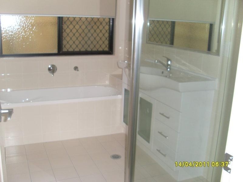 6 Arabella Ct, Redbank Plains QLD 4301