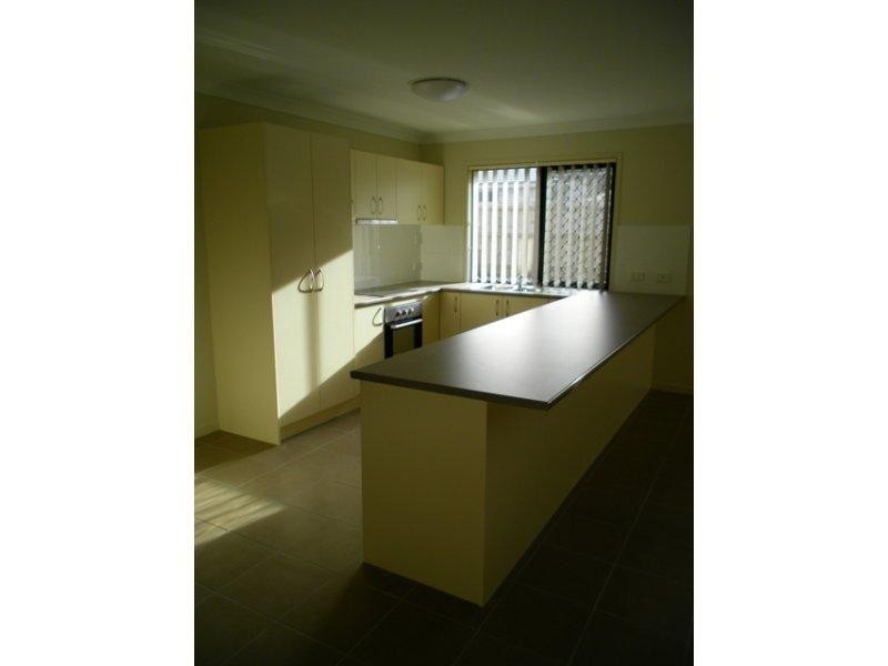 5 Serenity Ct, Crestmead QLD 4132