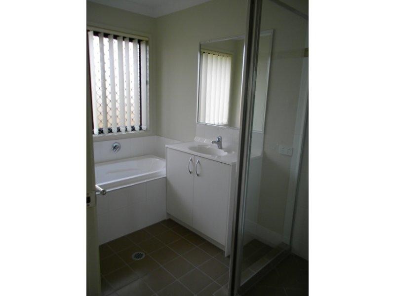 5 Serenity Ct, Crestmead QLD 4132