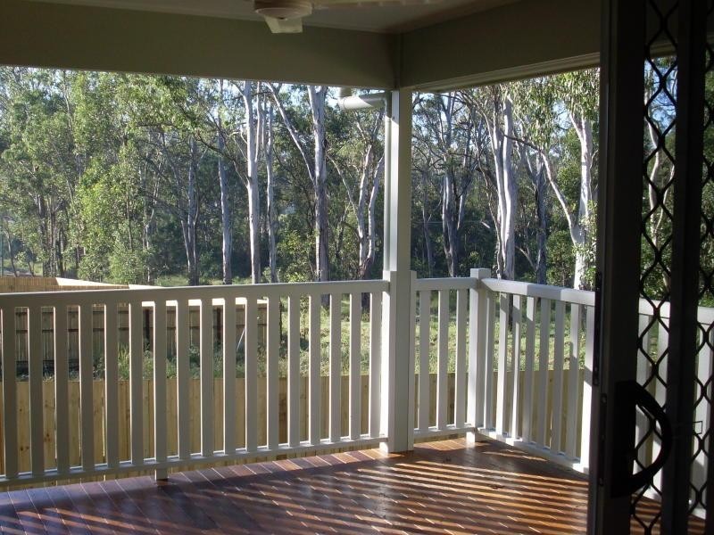 35 Oliver Dr, Redbank Plains QLD 4301