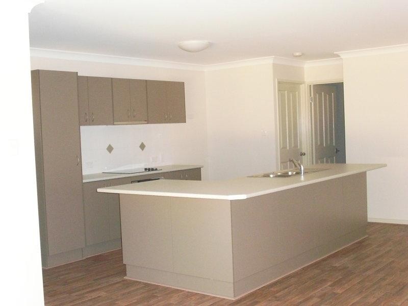 35 Oliver Dr, Redbank Plains QLD 4301